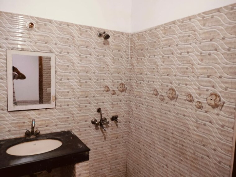 Bathroom, nar-vihar-1 2 Bedroom 1250 Sq.Ft. Independent House In Sector 34 Noida 10606866