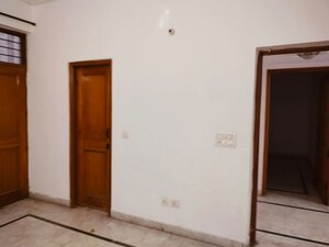 Room in 2 BHK Independent House at Nar Vihar 1, Sector 34 – for Rent