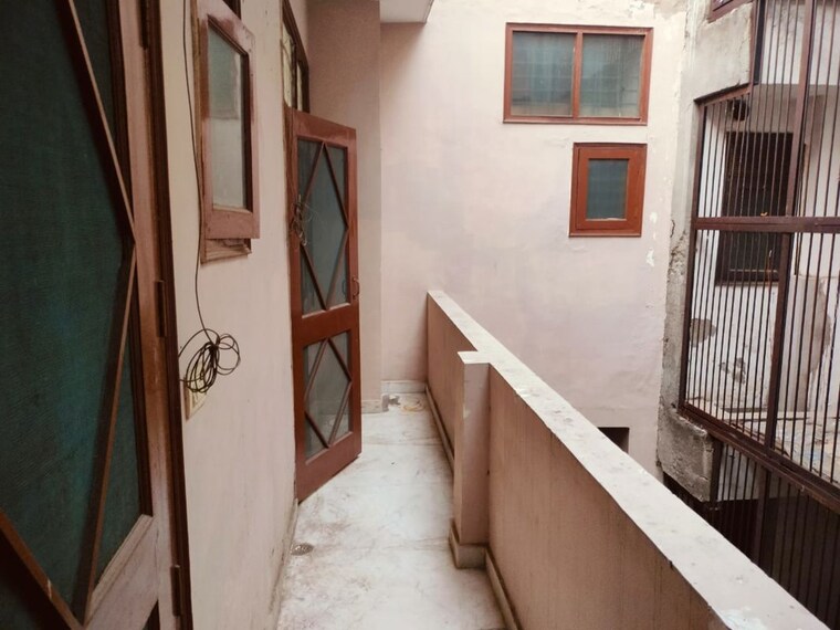 Balcony, nar-vihar-1 2 Bedroom 1250 Sq.Ft. Independent House In Sector 34 Noida 10606866