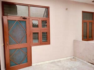 Furnished Amenities in 2 BHK Independent House at Nar Vihar 1, Sector 34 – for Rent