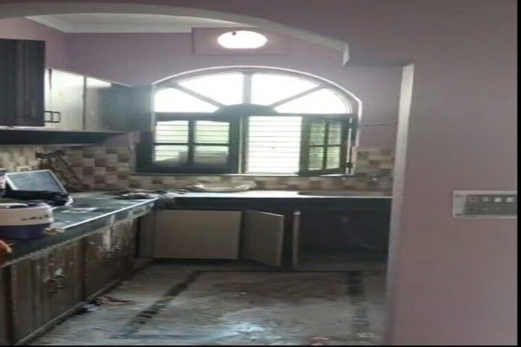 Kitchen, krishna colony 2 Bedroom 50 Sq.Yd. Independent House In Krishna Colony Gurgaon 10606880
