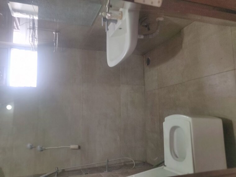 Bathroom, ss-residency-attapur 3 Bedroom 2000 Sq.Ft. Apartment In Attapur Hyderabad 10606867