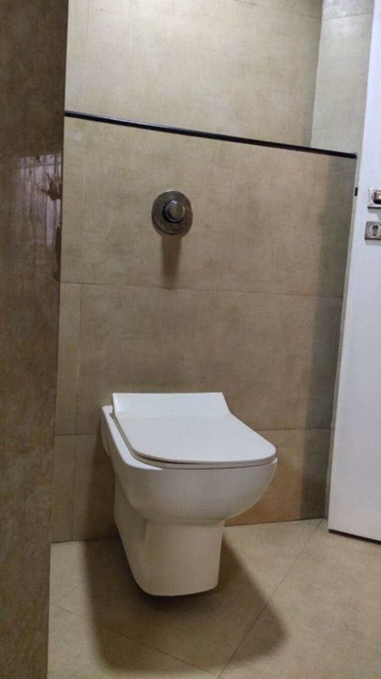 Bathroom, samartha-meghdoot-apartment 3 Bedroom 2105 Sq.Ft. Apartment In Andheri West Mumbai 10606903