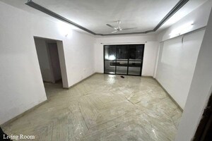 Living Room in 3 BHK Apartment at Preet Nagar – for Rent