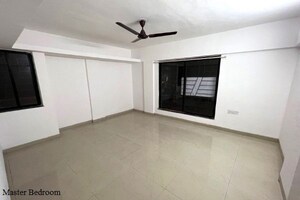 Master Bedroom in 3 BHK Apartment at Preet Nagar – for Rent