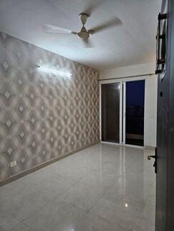 2 BHK + Prayer Room Apartment For Rent in Signature Orchard Avenue 2