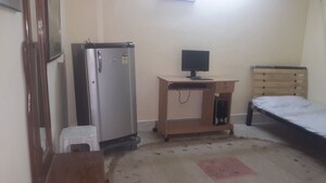 Room in  Pg at Rt Nagar – for Rent