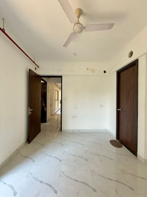 Room in 2 BHK Apartment at Raymond Ten X Habitat, Pokhran Road No Two – for Rent