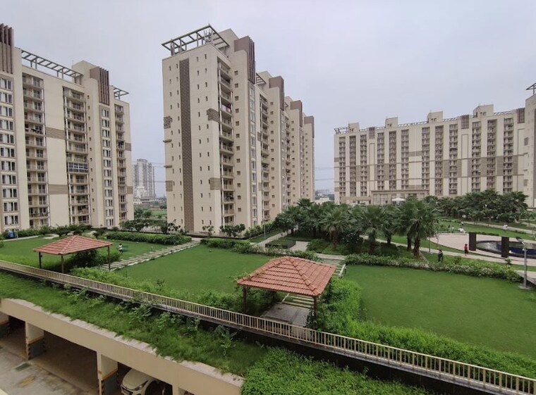 Exterior View, emaar-gurgaon-greens 3 Bedroom 1650 Sq.Ft. Apartment In Sector 102 Gurgaon 10596197