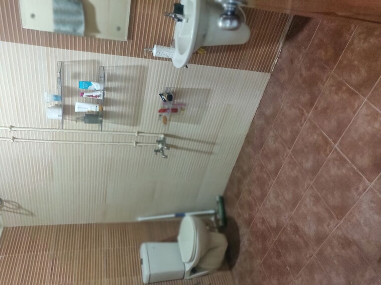 Bathroom, signature-sereno 4 Bedroom 3800 Sq.Ft. Builder Floor In Attapur Hyderabad 10606945