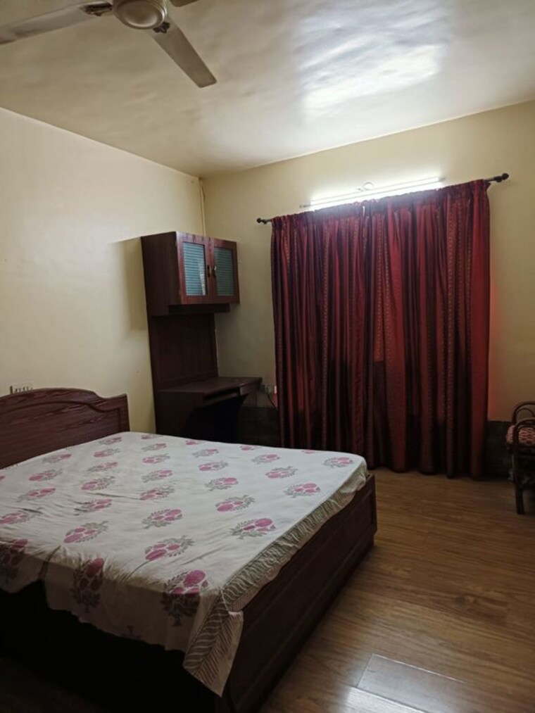 Bedroom, amanora-future-towers Studio 500 Sq.Ft. Apartment In Hadapsar Pune 10606965