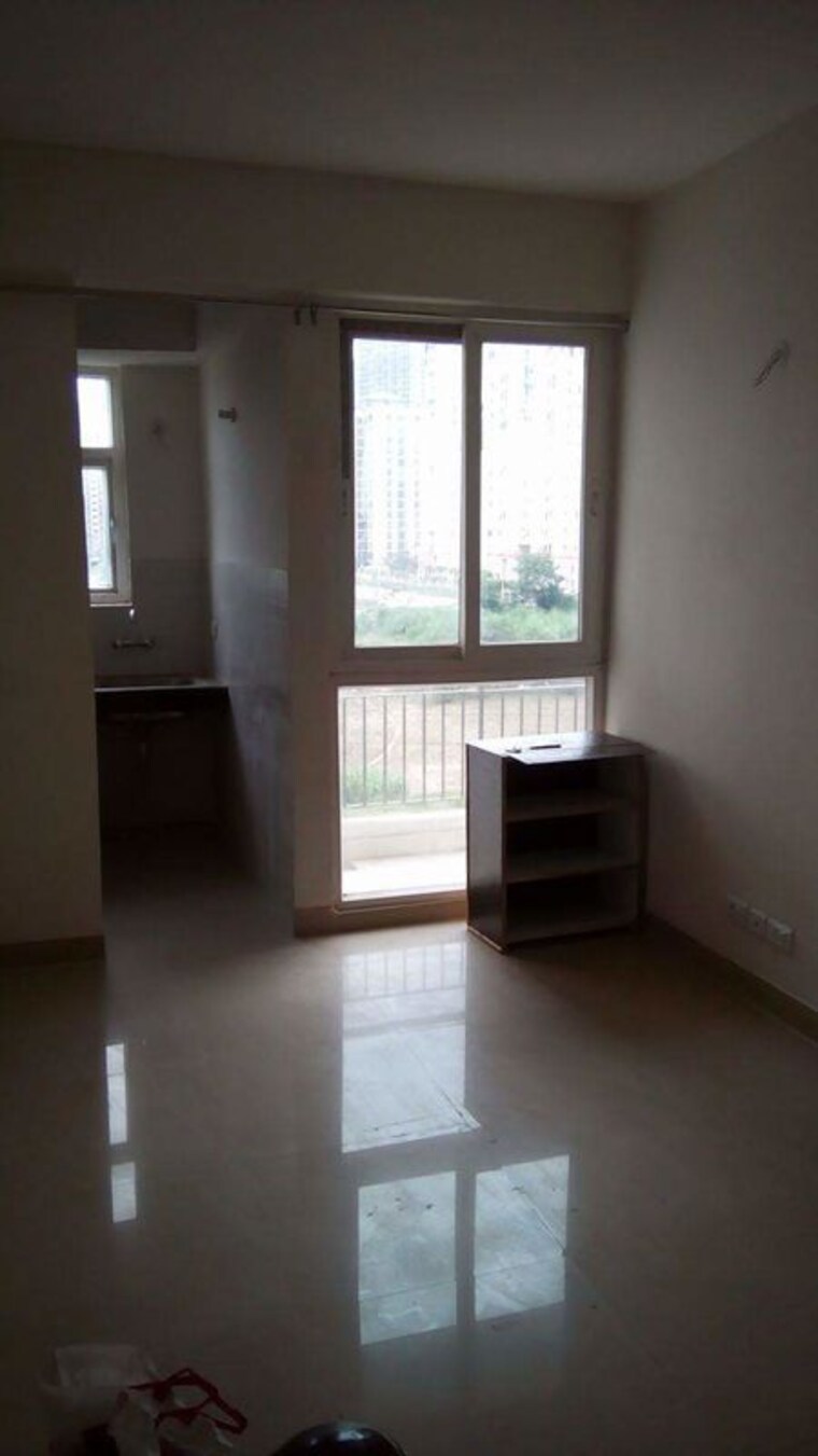Living Room, supertech-north-eye 1 RK 550 Sq.Ft. Apartment In Sector 74 Noida 10606985