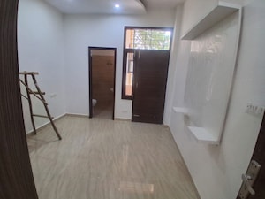 Room in 3 BHK Apartment at Dhakoli – for Rent