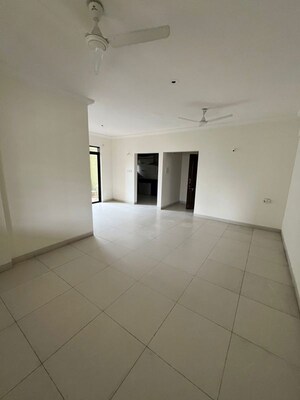 Room in 3 BHK Apartment at Paranjape Camellia Apartment, Baner – for Rent