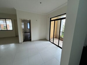 Room in 3 BHK Apartment at Paranjape Camellia Apartment, Baner – for Rent