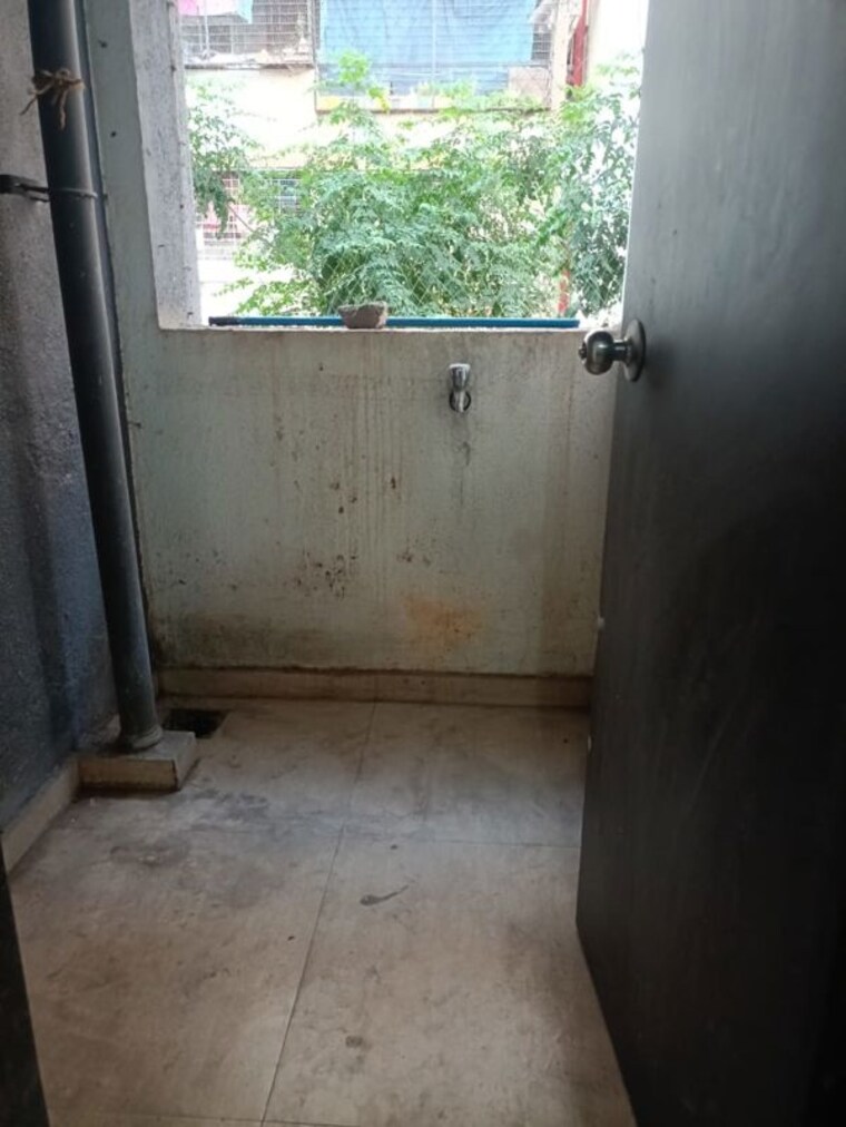 Bathroom, siddhivinayak-pollens-luxuria 2 Bedroom 700 Sq.Ft. Apartment In Kale Padal Pune 10607010