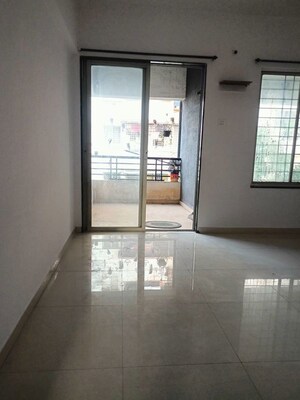 Room in 2 BHK Apartment at Siddhivinayak Pollens Luxuria, Kale Padal – for Rent