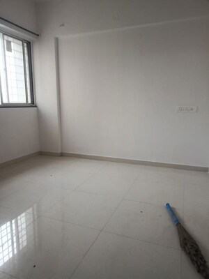 Room in 2 BHK Apartment at Siddhivinayak Pollens Luxuria, Kale Padal – for Rent