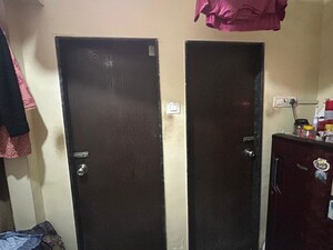 Furnished Amenities in 1 BHK Apartment at Shiv Shakti CHS Goregaon, Goregaon East – for Sale