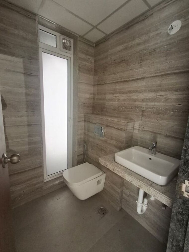 Bathroom, runwal-nirvana 3 Bedroom 1078 Sq.Ft. Apartment In Parel Mumbai 10607027