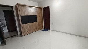 Room in 2 BHK Apartment at Lakshadeep Coconest Pimple, Pimple Saudagar – for Rent