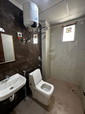 Team Area in Studio Builder Floor at Sector 52 – for Rent
