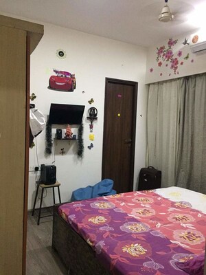 Bedroom in 2 BHK Apartment at Omkar Ananta, Goregaon East – for Rent