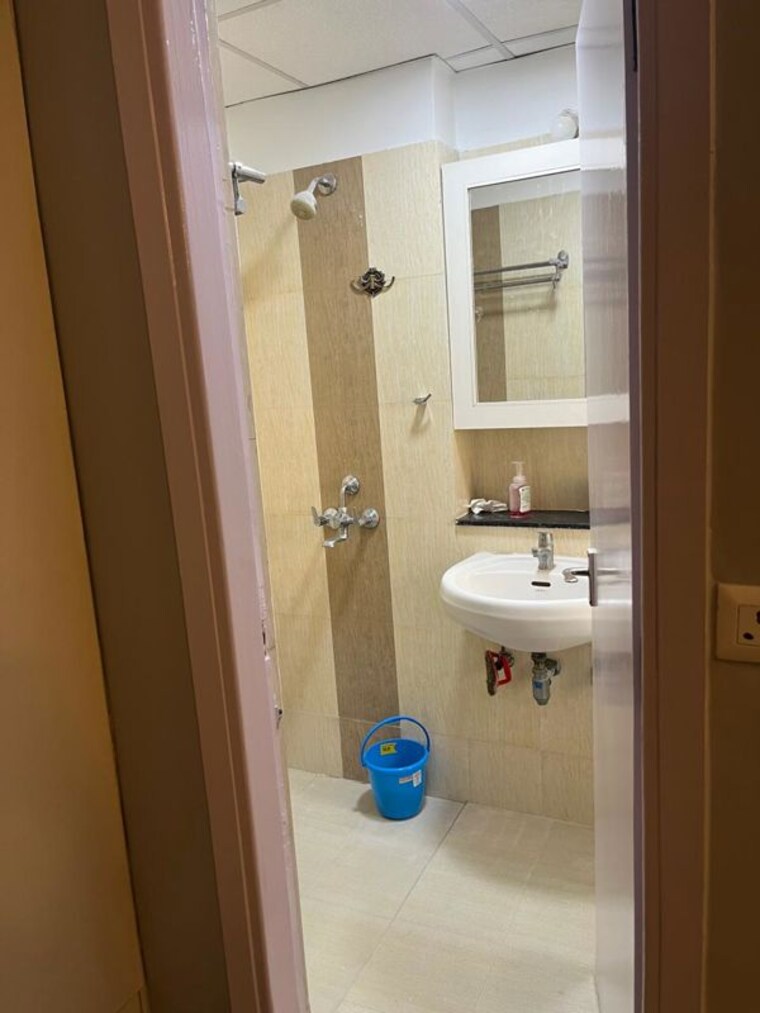 Bathroom, bptp-park-elite-premium 3 Bedroom 1050 Sq.Ft. Apartment In Sector 84 Faridabad 10607076