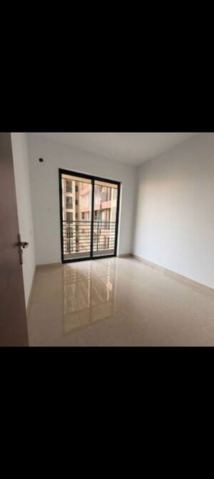 Room in 2 BHK Apartment at Risland The Icon, Dhokali – for Rent