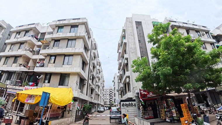Exterior View, new maninagar 2 Bedroom 125 Sq.Yd. Apartment In New Maninagar Ahmedabad 10607098
