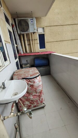 2 BHK Apartment For Rent in Pyramid Urban Homes 3, Sector 67a