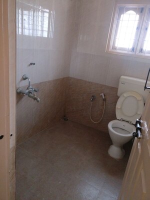 Bathroom in 6+ BHK Builder Floor at Rt Nagar – for Sale
