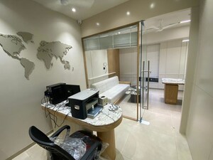  Office Space For Rent in Sola