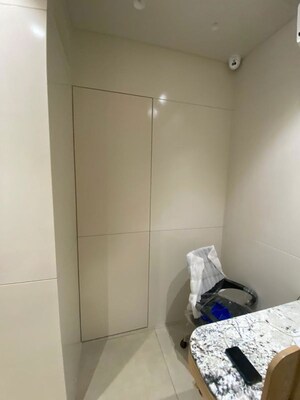 Room in  Office Space at Sola – for Rent