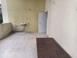 Room in 2 BHK Apartment at Aundh Gaon – for Sale