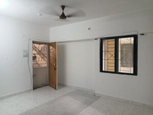 Room in 2 BHK Apartment at Aundh Gaon – for Sale