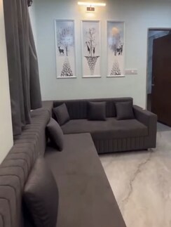 1 BHK + Extra Room Apartment For Sale in Chembur Heights