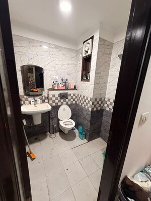 Team Area in 3 BHK Builder Floor at Chattarpur – for Rent