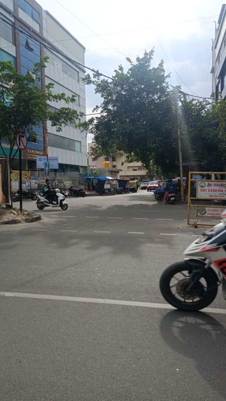  Parking, hulimavu 6 Bedroom 2400 Sq.Ft. Independent House In Hulimavu Bangalore 10607165