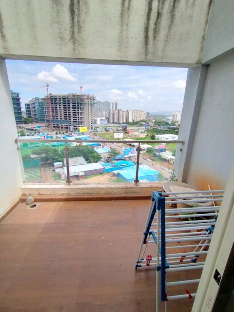 Balcony, magarpatta-annex 1 Bedroom 550 Sq.Ft. Apartment In Hadapsar Pune 10607195
