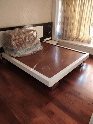 Furnished Amenities in 3 BHK Apartment at Indradarshan II, Oshiwara – for Sale