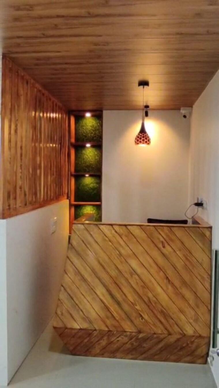 Room, shivalik-shilp Commercial Office Space 1022 Sq.Ft. In Sanidhya Ahmedabad 10607233