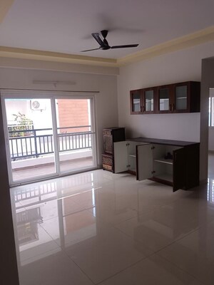 Room in 3 BHK Apartment at Fortune Green Homes Golden Oriole, Manikonda – for Rent