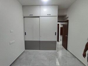 Room in 2 BHK Apartment at Sabari Mira, Chembur – for Rent