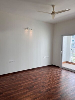 Room in 3 BHK Apartment at Karle Vario Homes, Hebbal – for Rent