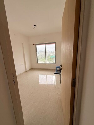 Room in 1 BHK Apartment at Parekh Celeste, Goregaon West – for Sale