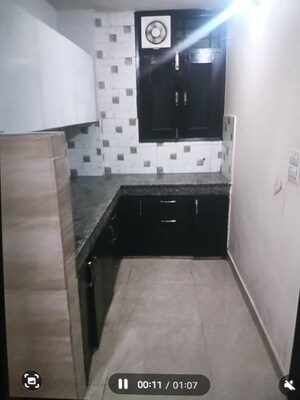Kitchen in 1 BHK Builder Floor at Sector 40 – for Rent