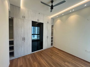 Room in 4 BHK Apartment at Conscient Hines Elevate, Sector 59 – for Sale