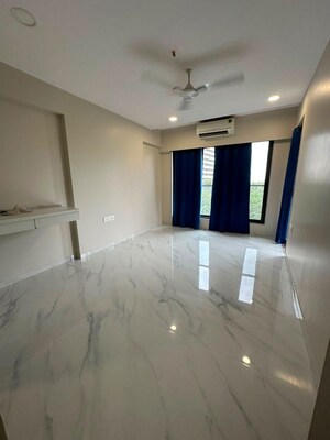 Room in 3 BHK Apartment at Ghatkopar West – for Rent