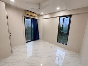 Room in 3 BHK Apartment at Ghatkopar West – for Rent